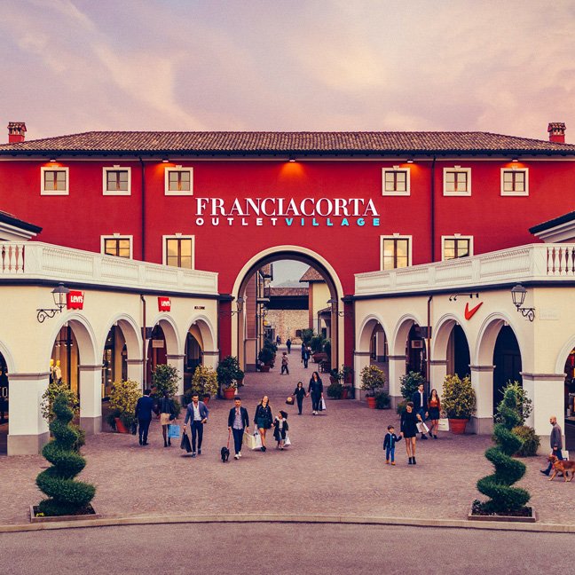 Driver Tour Franciacorta Village